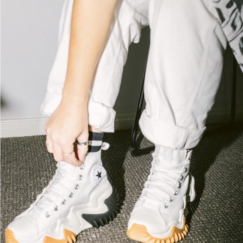 Converse White Canvas High-Top Ripple Sole Sneaker runstar motion - Picture 4 of 5